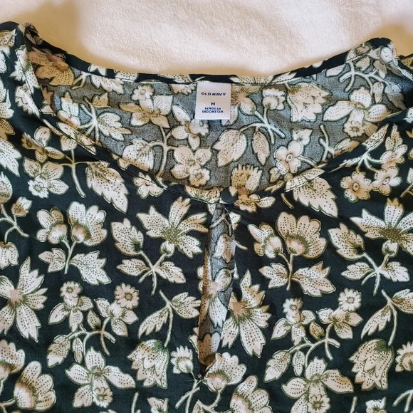 Casual Long Sleeve Patterned Dress - Picture 3 of 8